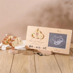 Cadre photo souvenirs de grossesse et de naissance en bois